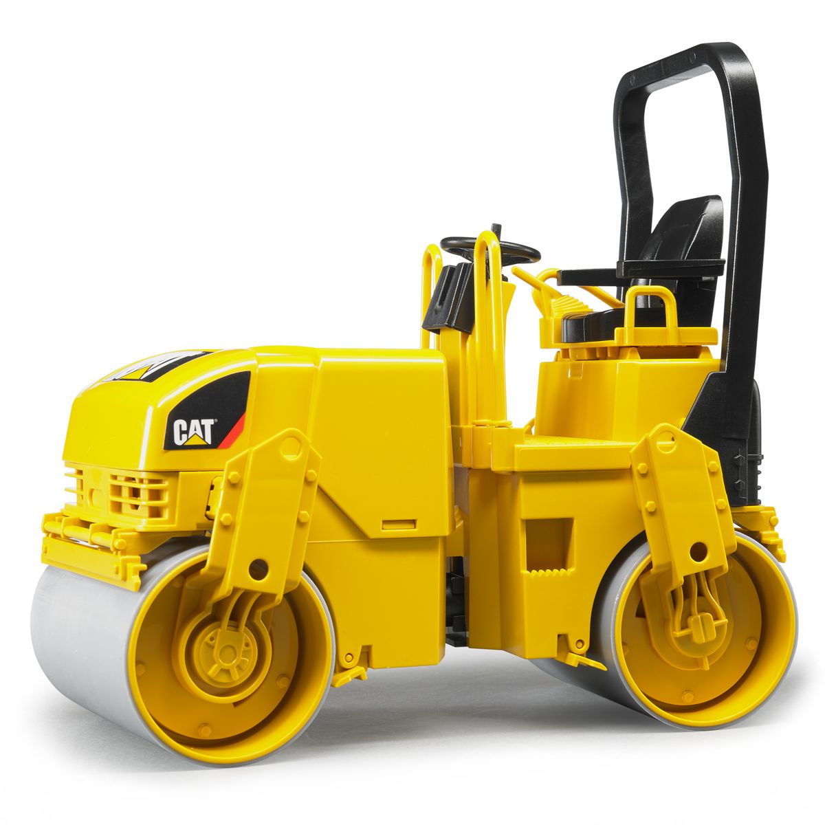 BRUDER 02433 CAT Tandem Vibrationswalze