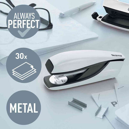 LEITZ Heftgerät NeXXt WOW 5502 bis 30 Blatt perlweiß